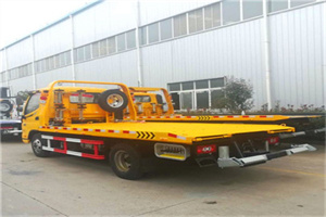 新城子附近拖车救援搭电