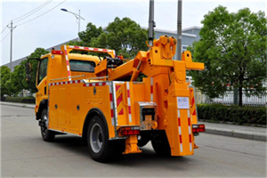 新城子高速路拖车费